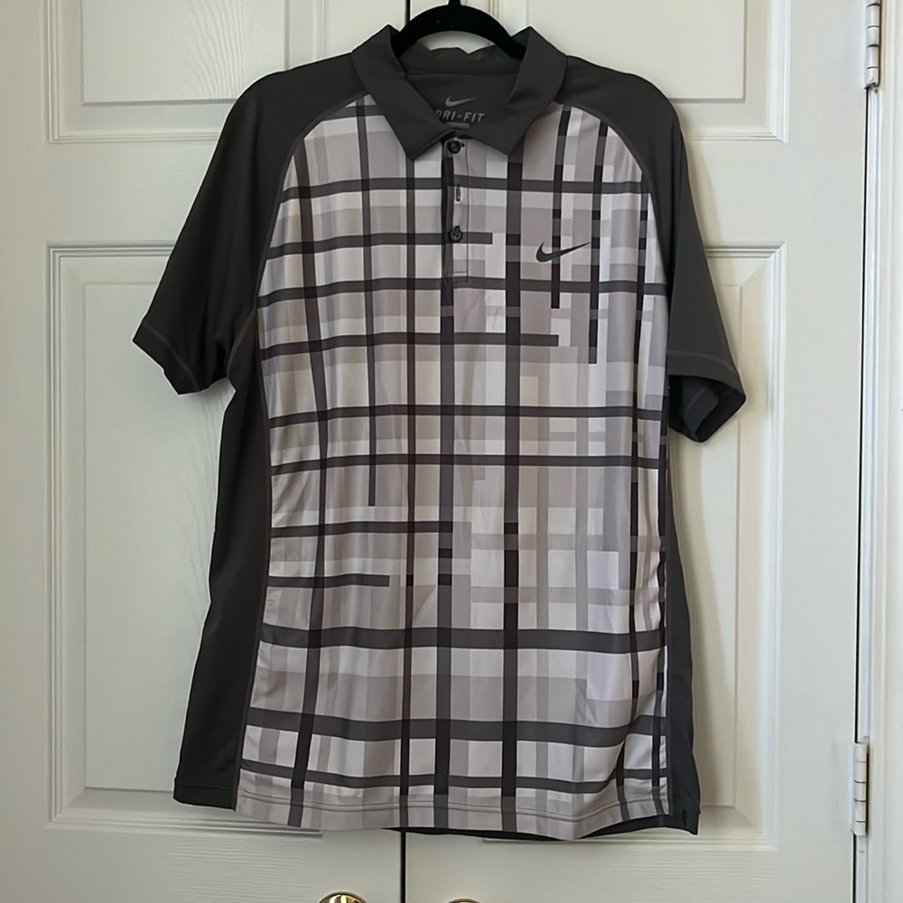 Nike Drifit Tennis/Pickleball Shirt, gray and white plaid, size L